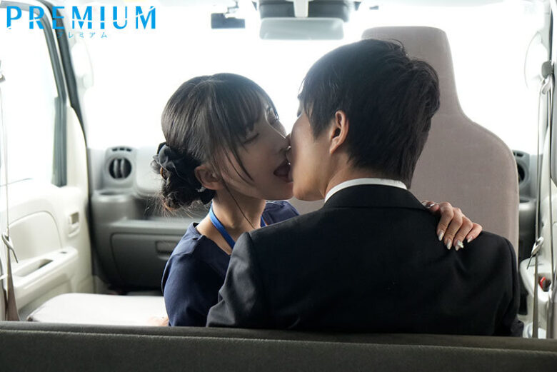 同棲直前のボクを寝取って契約させる、不動産レディのベロチュウ誘惑に負けて、彼女の存在を忘れる程、何度も本気で中出しをしてしまった…。 楪カレン 5枚目