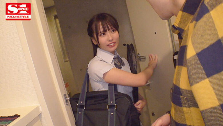 家庭教師の俺を反則的にやにやパンチラで誘ってくる小悪魔美少女 渚あいり 8枚目